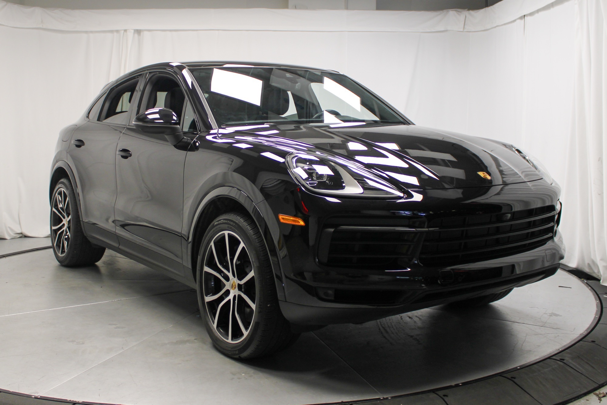 2022 Porsche Cayenne Coupe photo 11