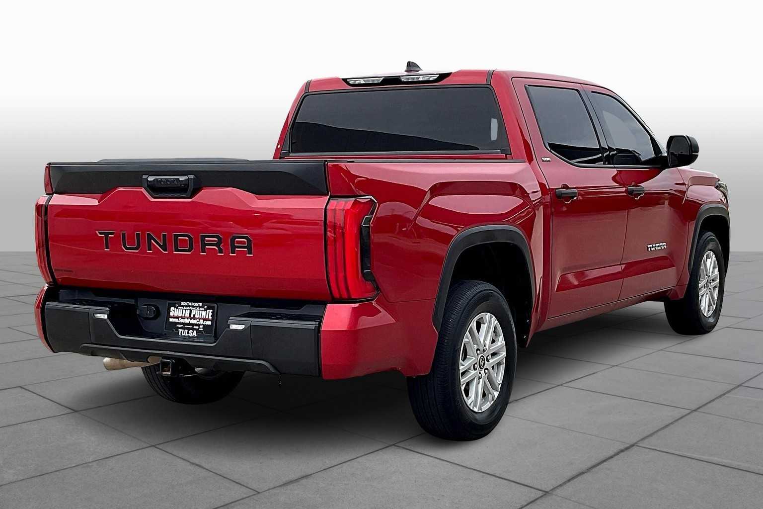 2022 Toyota Tundra SR5 photo 12