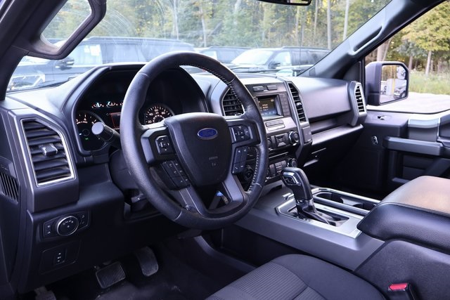 2016 Ford F-150 XLT photo 9