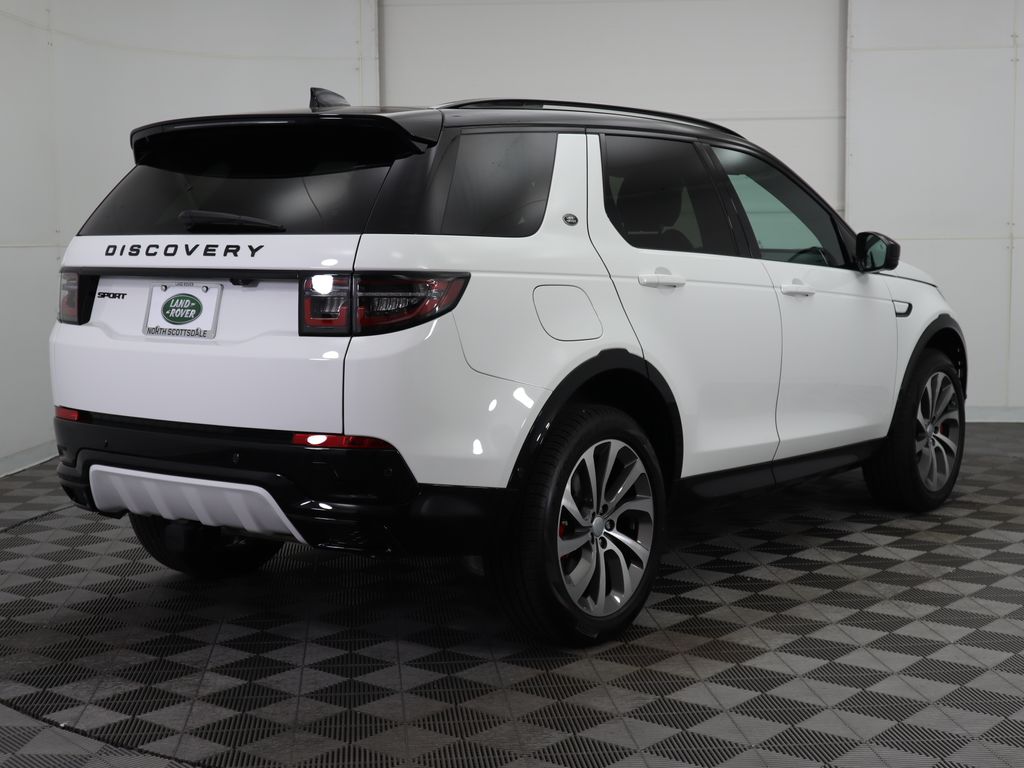 2025 Land Rover Discovery Sport SE photo 5