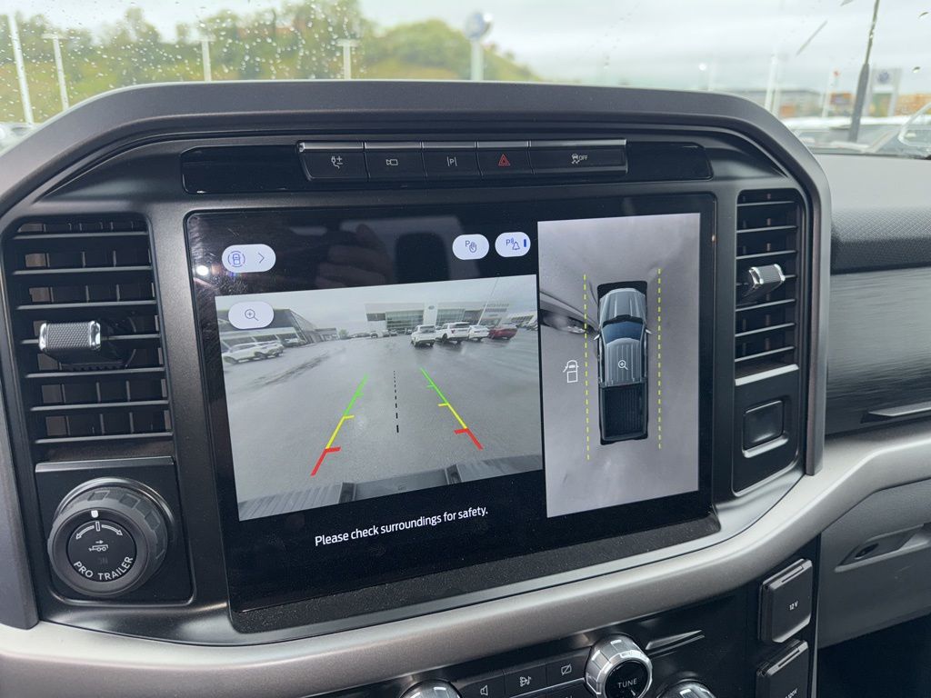2024 Ford F-150 XLT photo 8