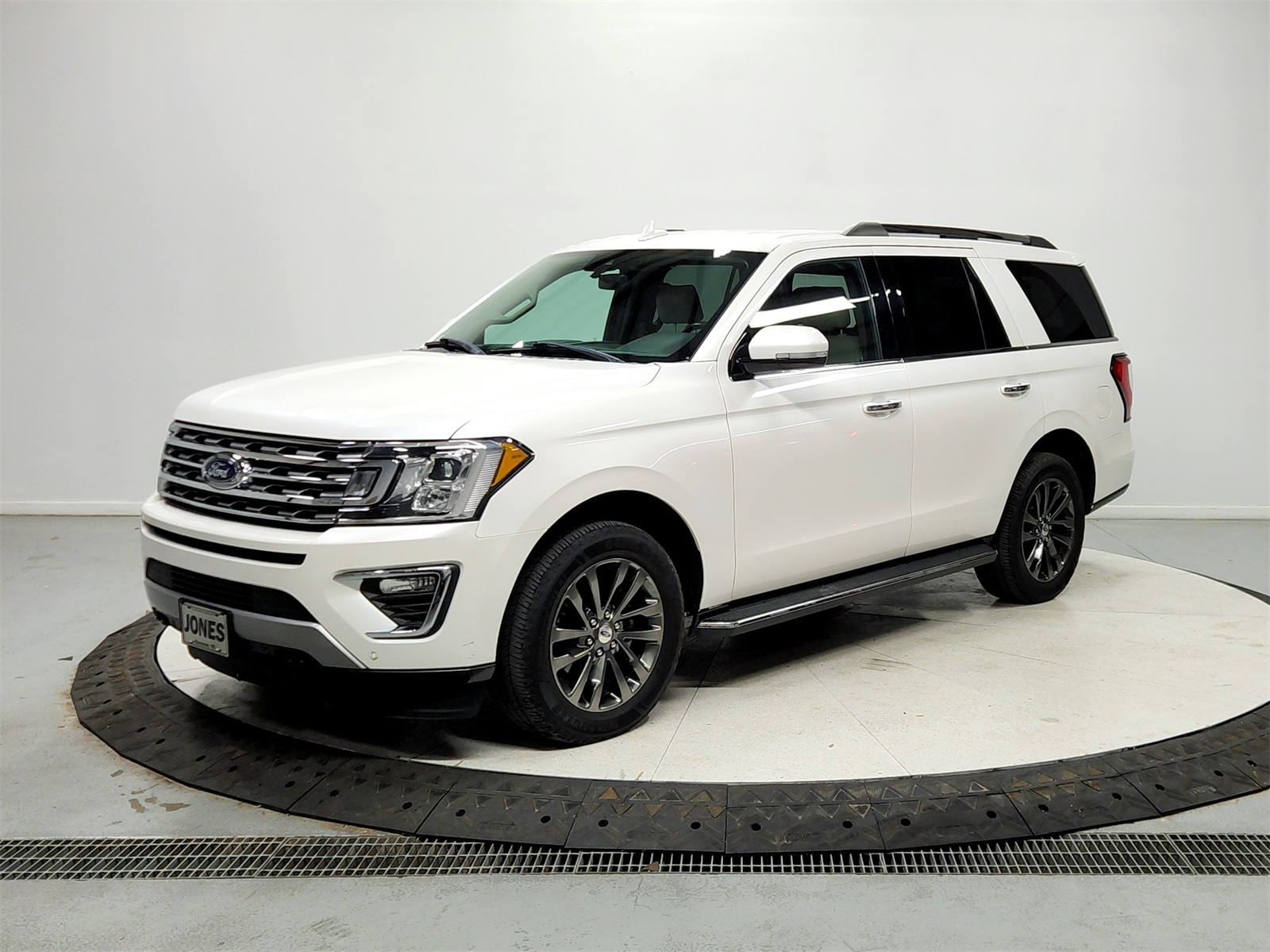 2019 Ford Expedition Limited photo 3