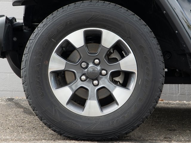 2022 Jeep Wrangler Unlimited Sahara photo 12