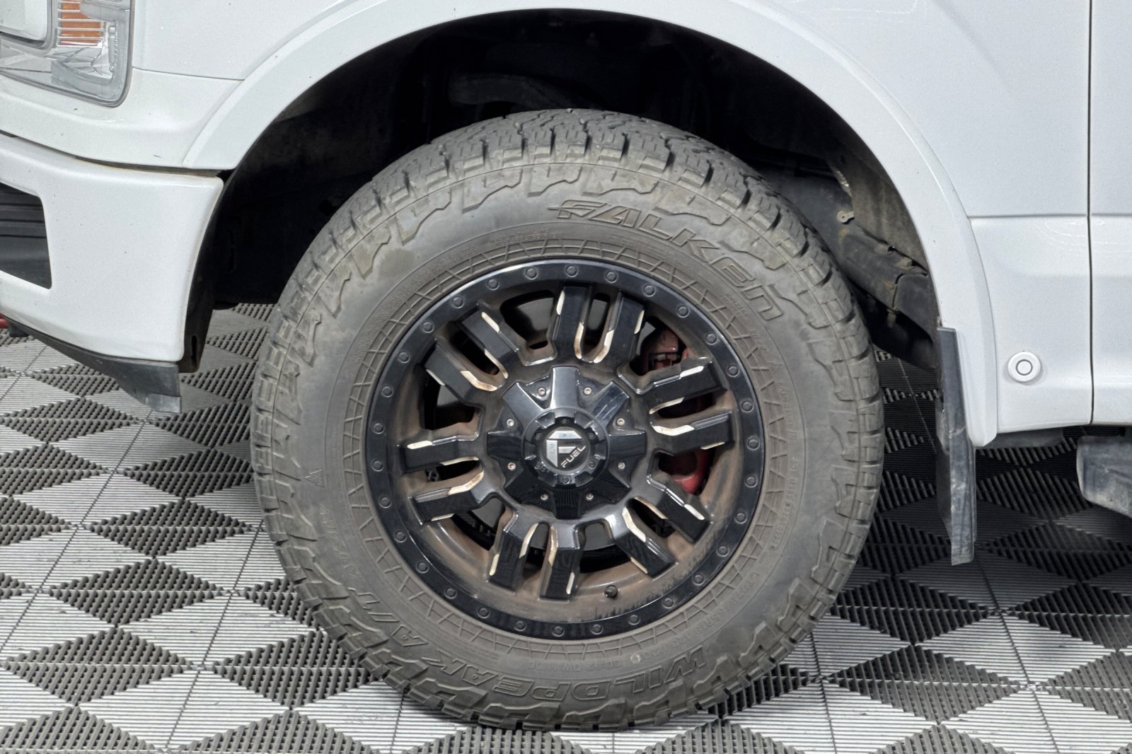 2019 Ford F-150 Lariat photo 26