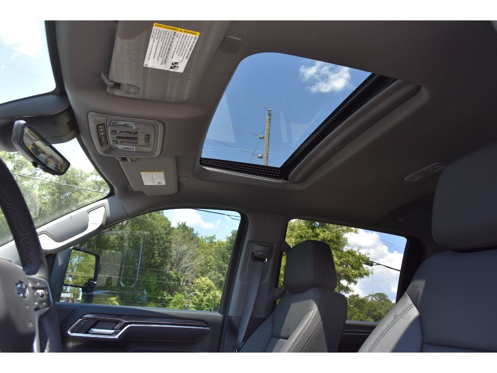 2025 Chevrolet Silverado 2500HD LTZ photo 18