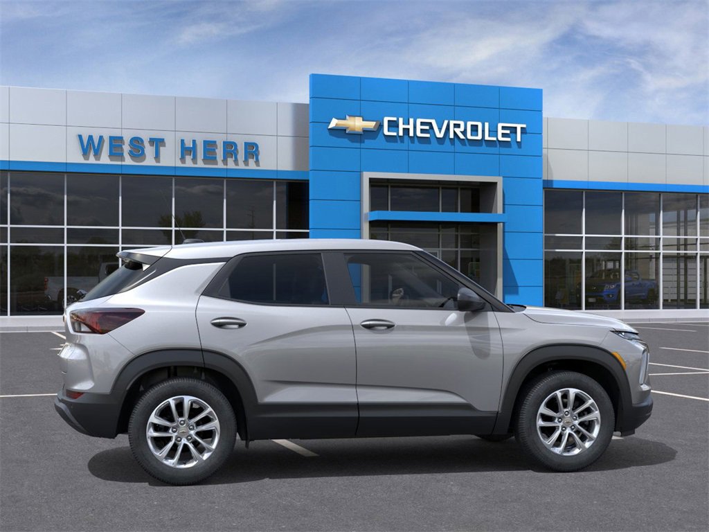 2026 Chevrolet Trailblazer LS photo 4