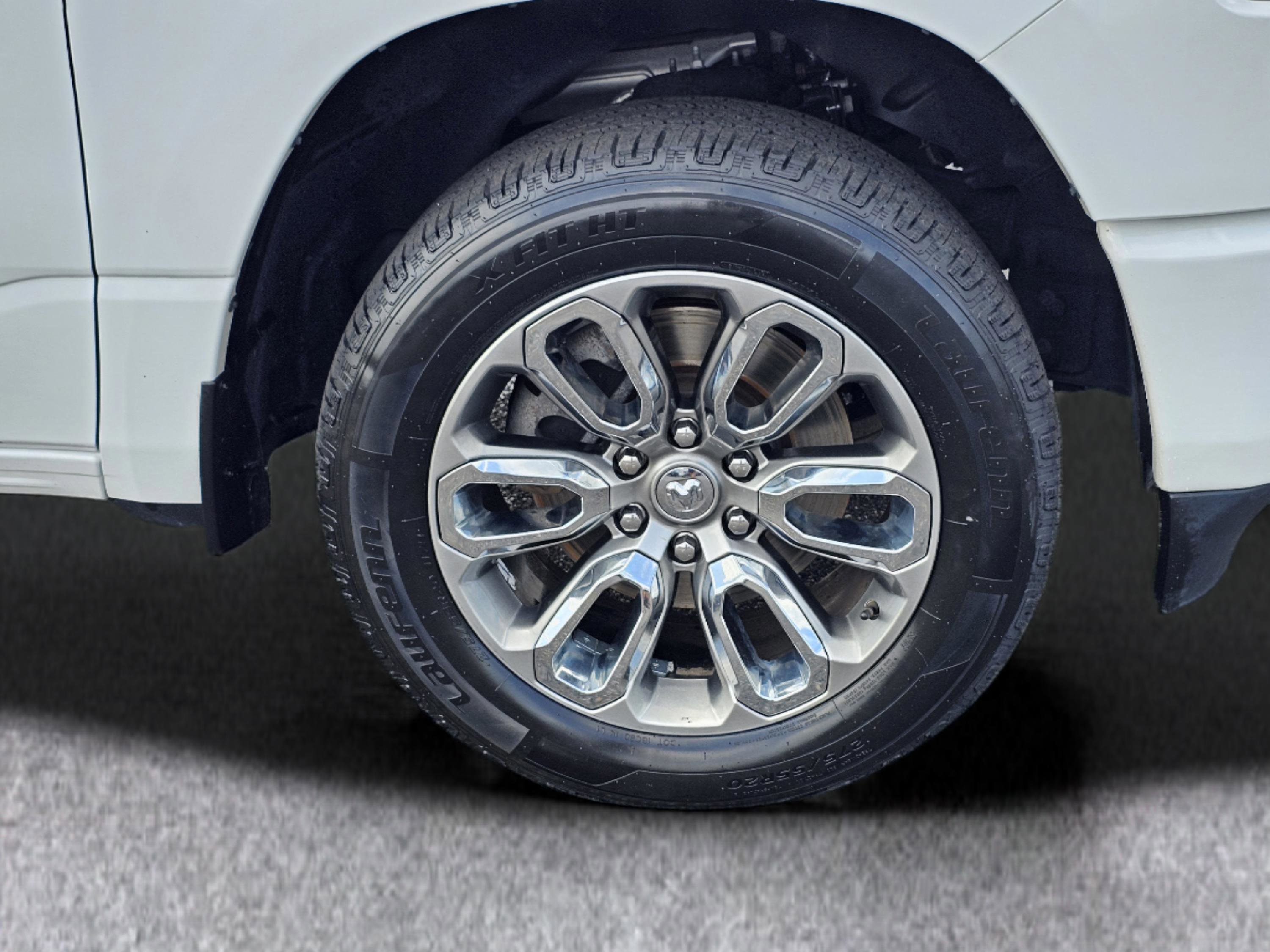 2023 Ram 1500 Laramie photo 6
