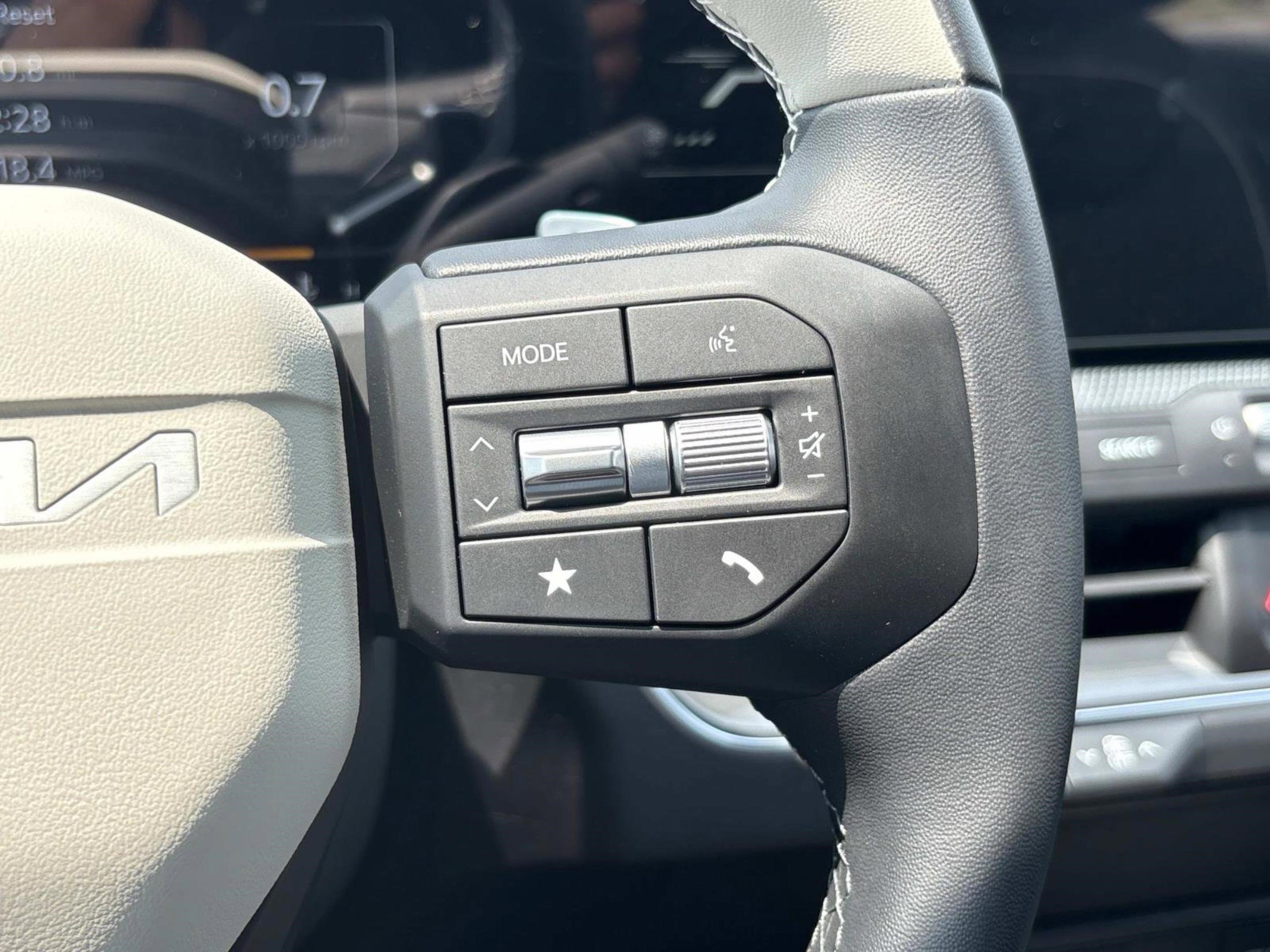 2025 Kia K4 GT-Line photo 23