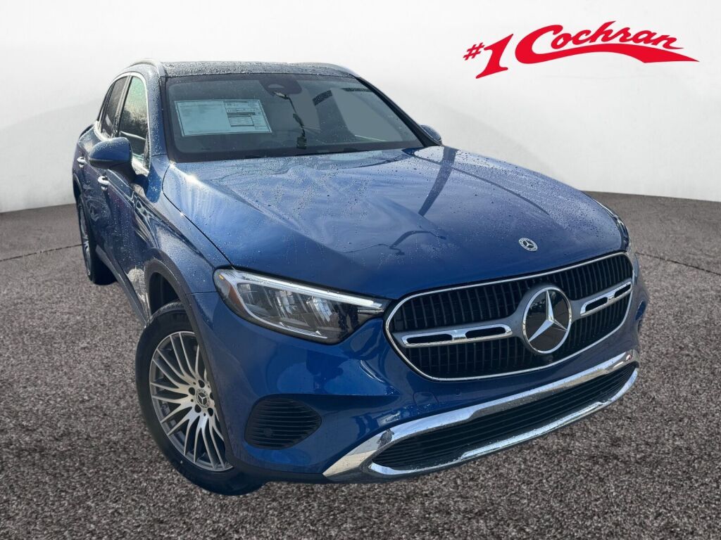 2026 Mercedes-Benz GLC Base's photo