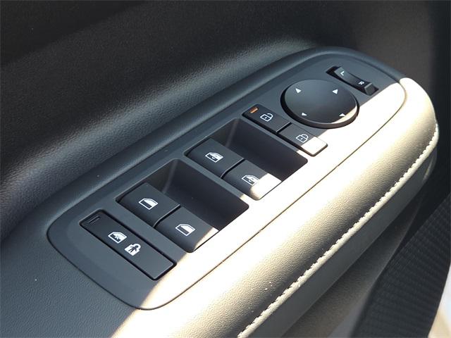 2026 Hyundai Santa Fe SEL photo 9