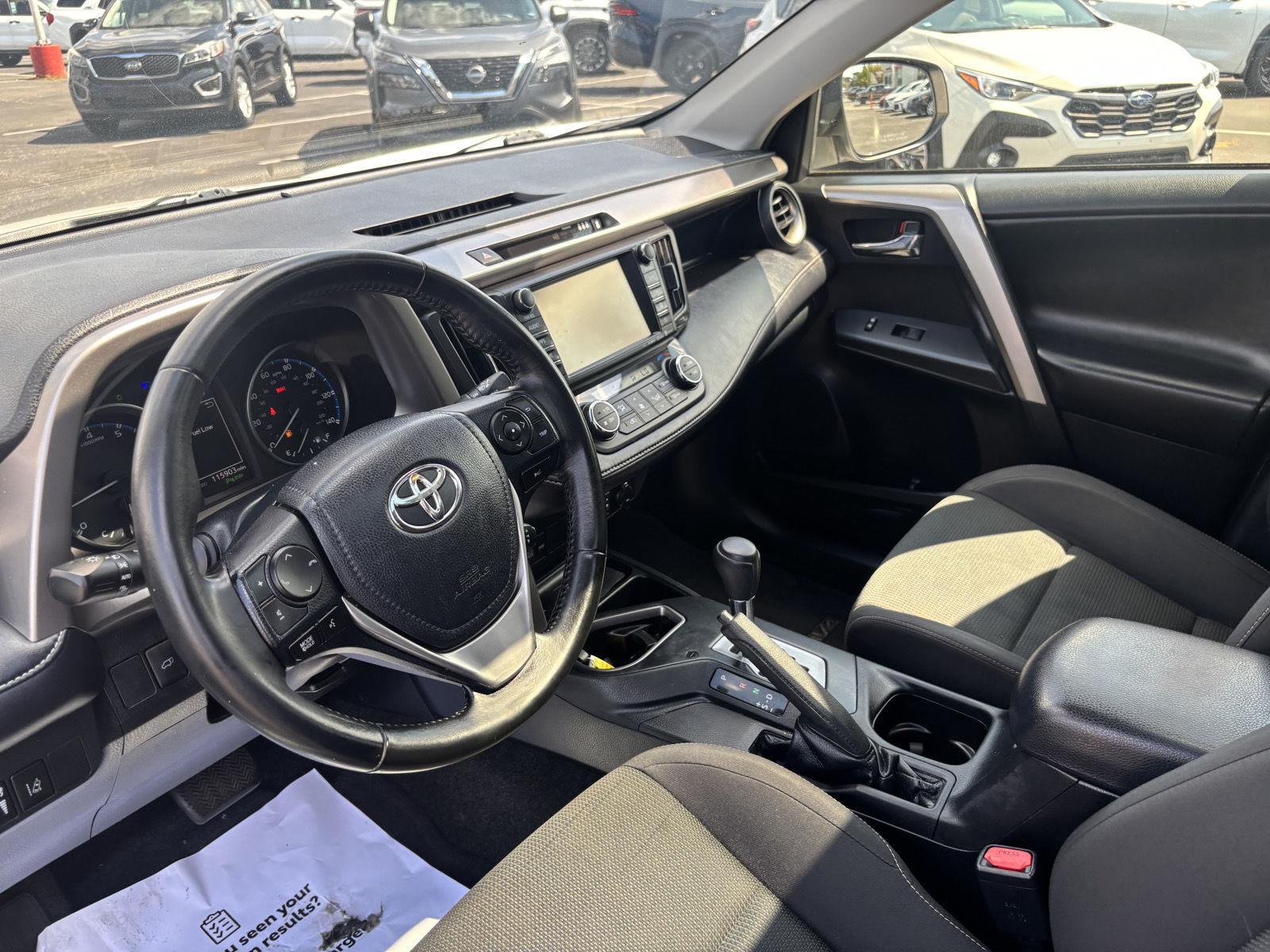 2018 Toyota RAV4 Adventure photo 14