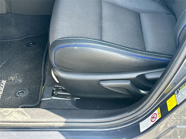 2019 Toyota Corolla L photo 17