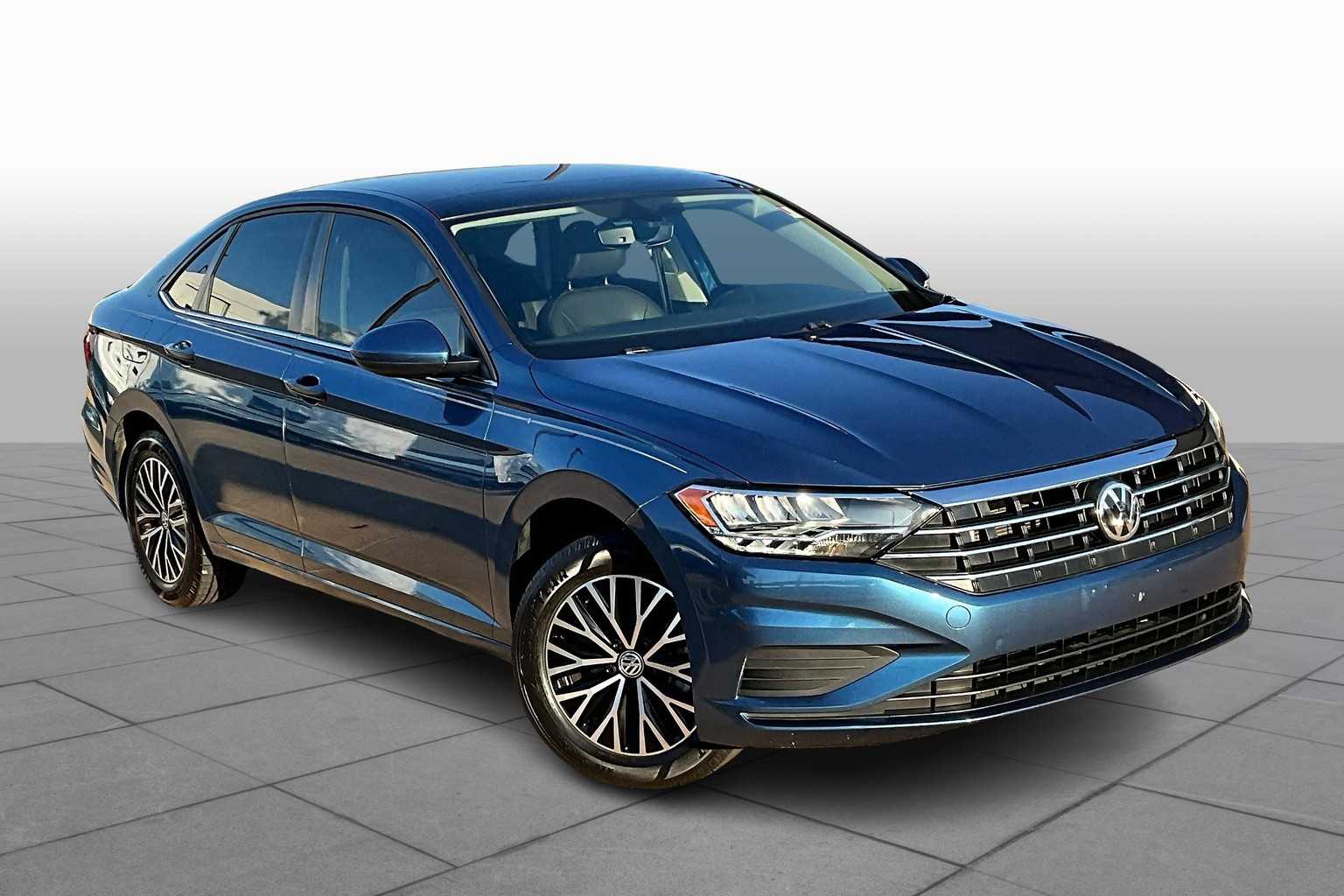 2021 Volkswagen Jetta SE photo 2