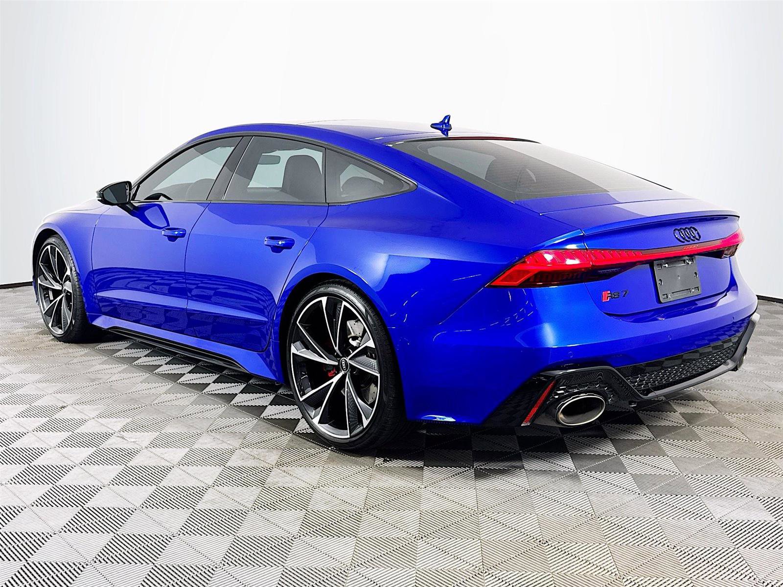 2023 Audi RS 7 EX photo 7
