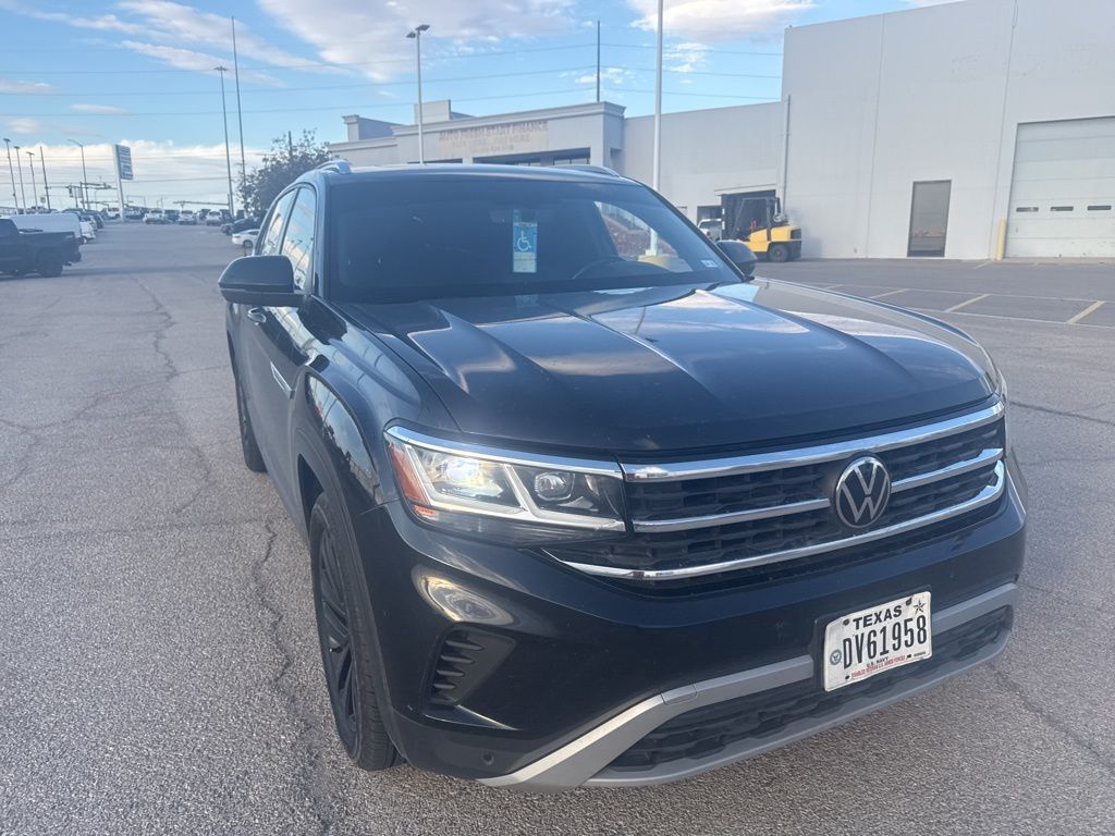 2023 Volkswagen Atlas Cross Sport V6 SE Technology photo 3