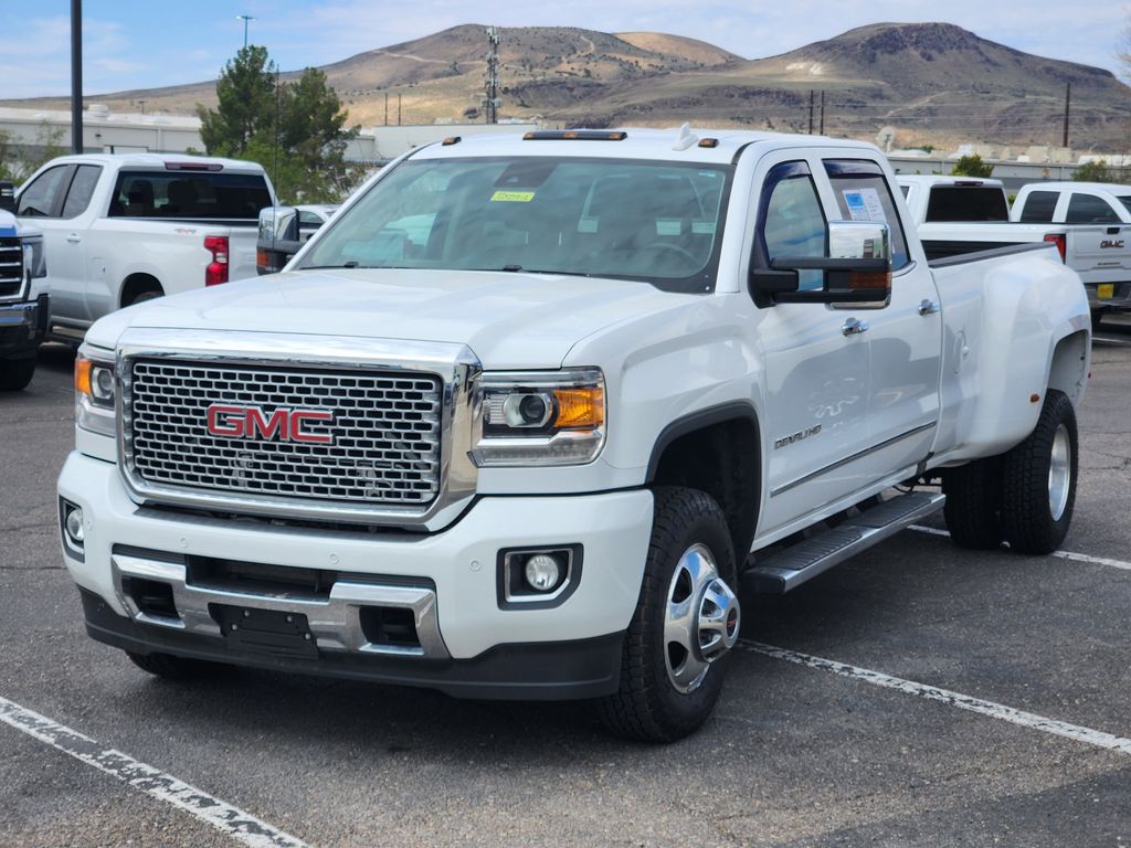 2016 Gmc Sierra 3500 HD Denali photo 3