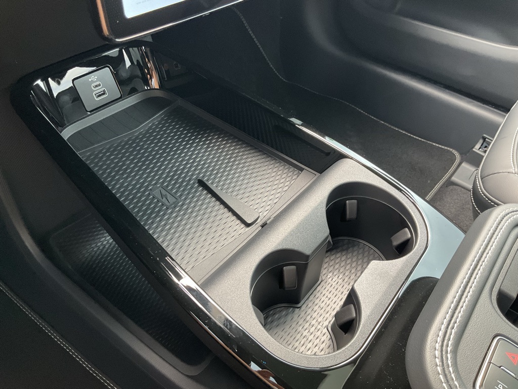 2025 Ford Mustang Mach-E GT photo 8