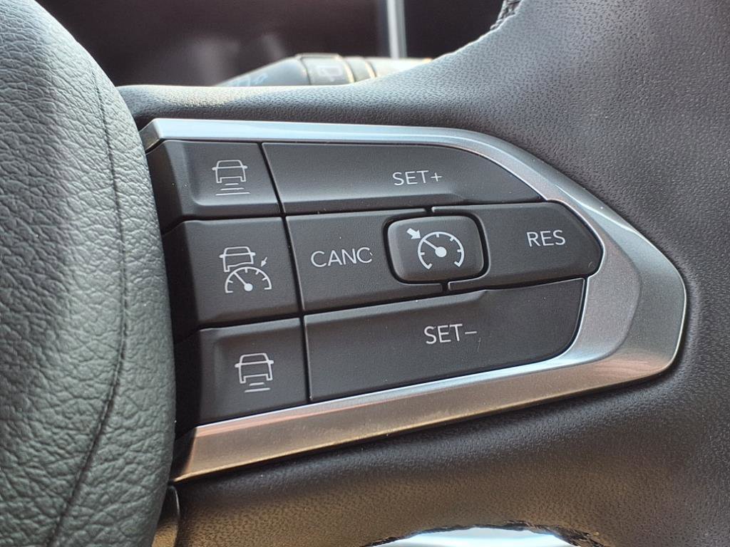 2024 Jeep Compass Limited photo 25