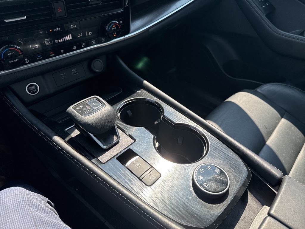 2021 Nissan Rogue SL photo 26