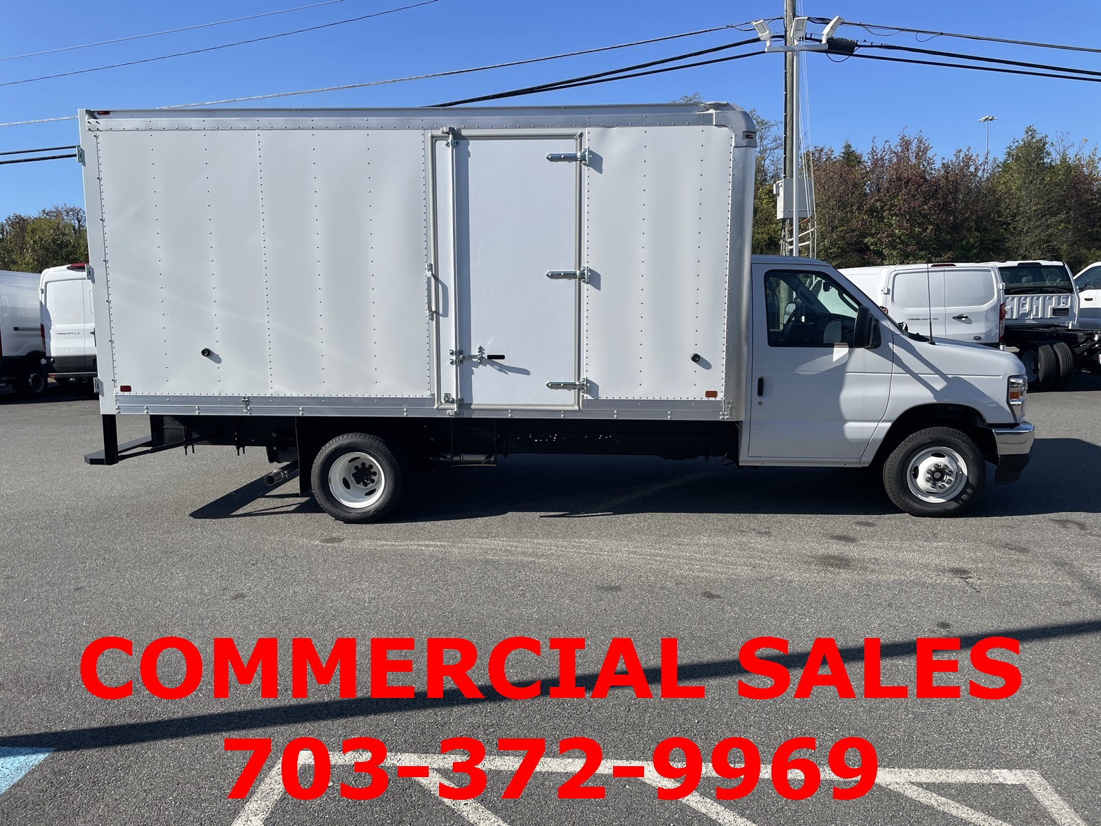 2025 Ford E-450 photo 2
