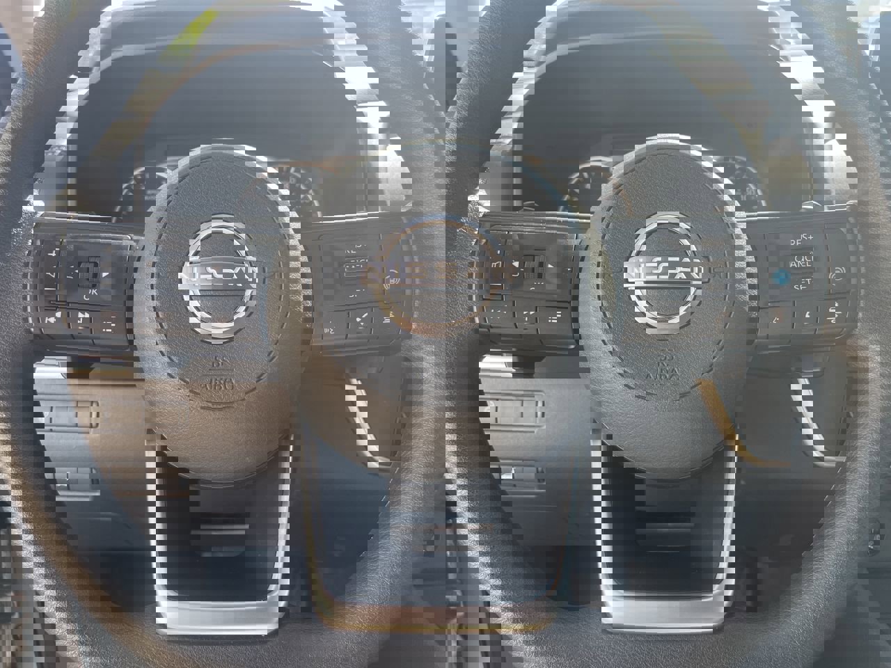 2024 Nissan Rogue SV photo 17