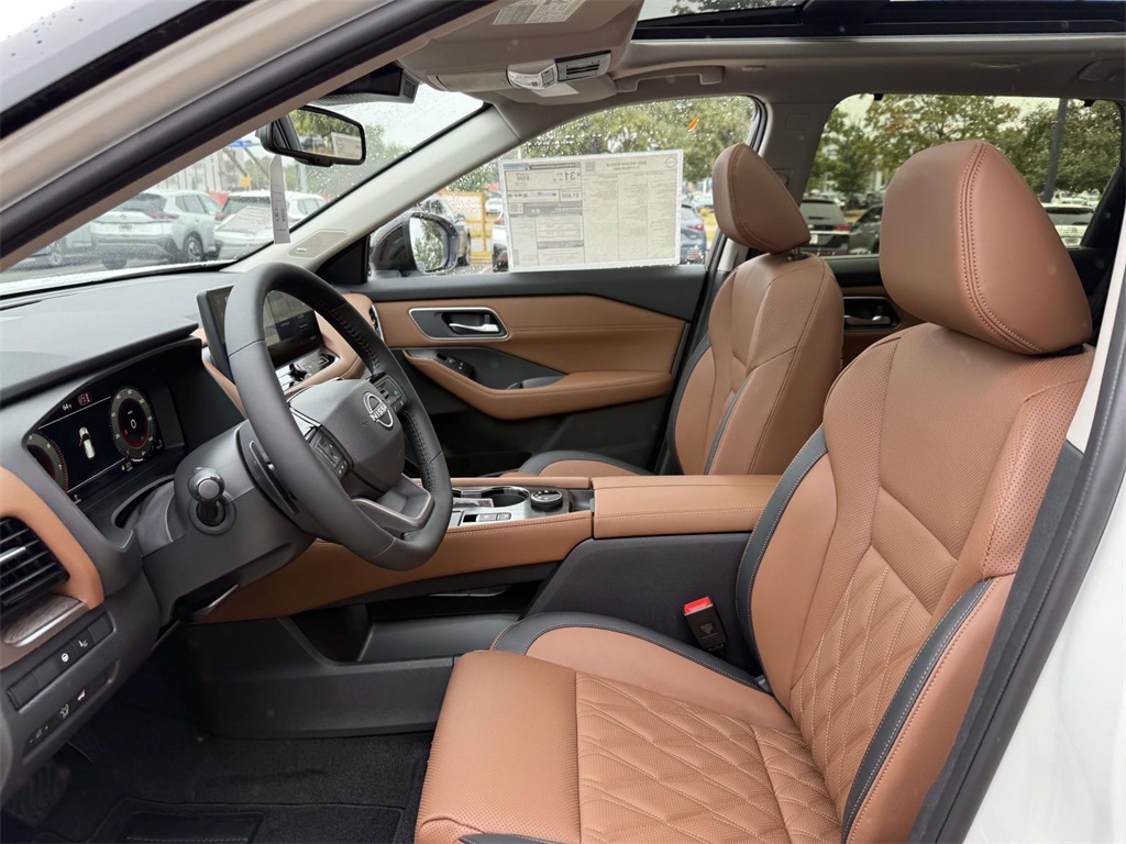 2026 Nissan Rogue Platinum photo 12