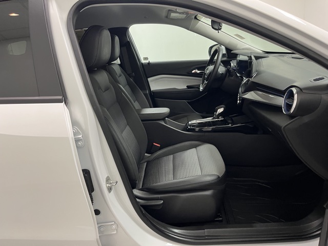 2025 Chevrolet Trax LT photo 20