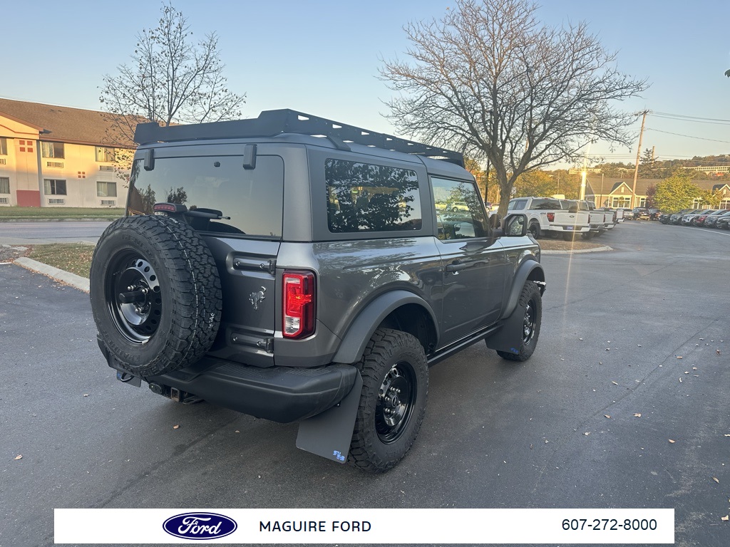 2022 Ford Bronco Black Diamond photo 4
