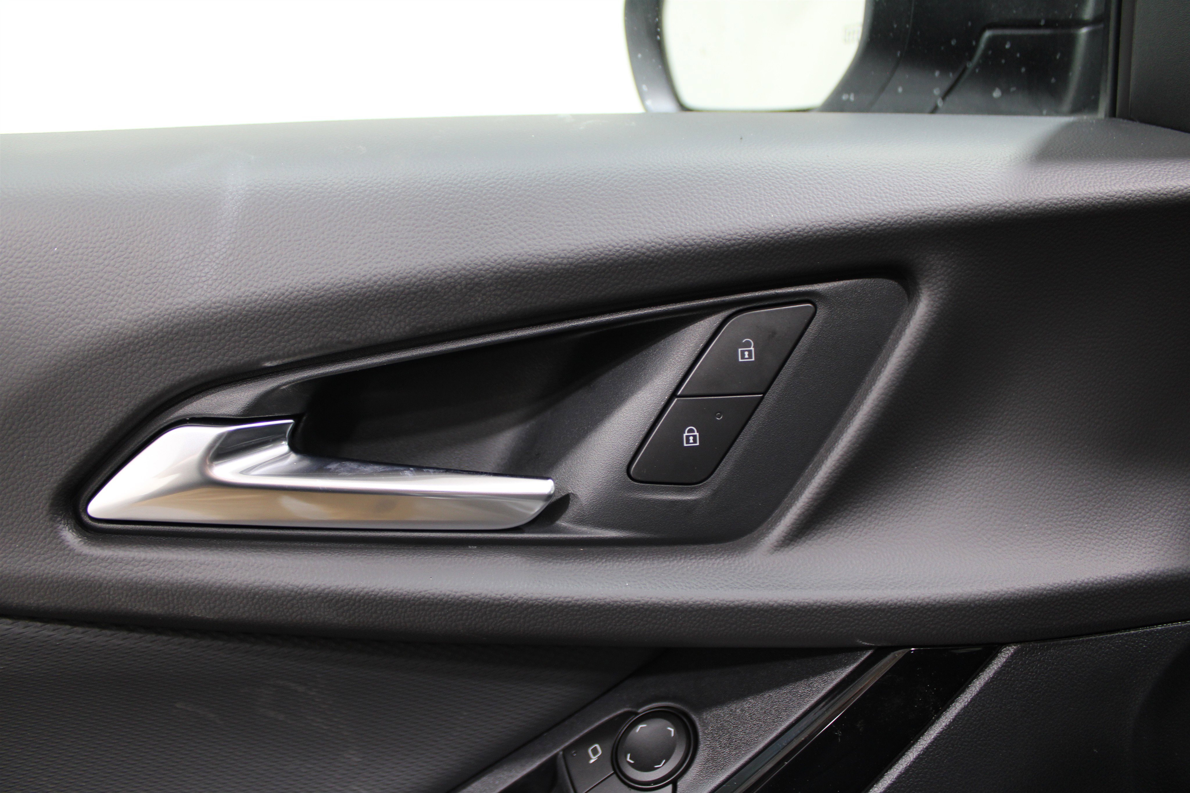 2026 Chevrolet Equinox LT photo 3