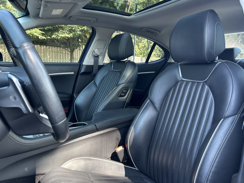 2021 Genesis G70 3.3T photo 19