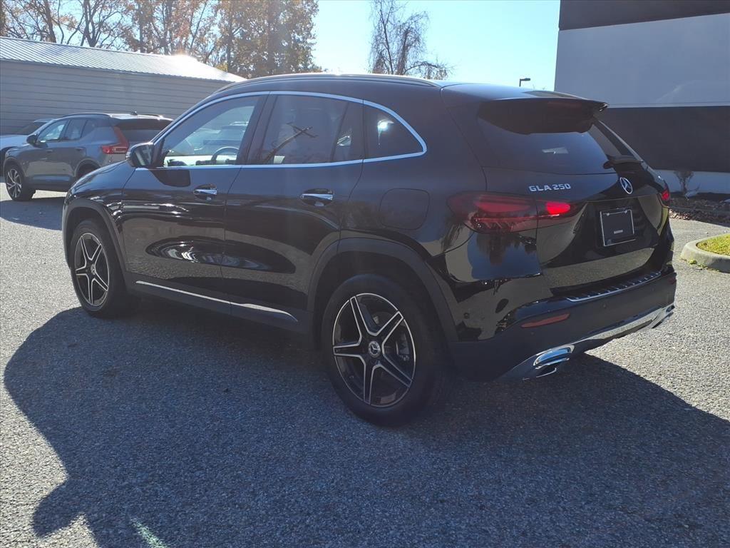 2026 Mercedes Benz GLA 250 4MATIC photo 2