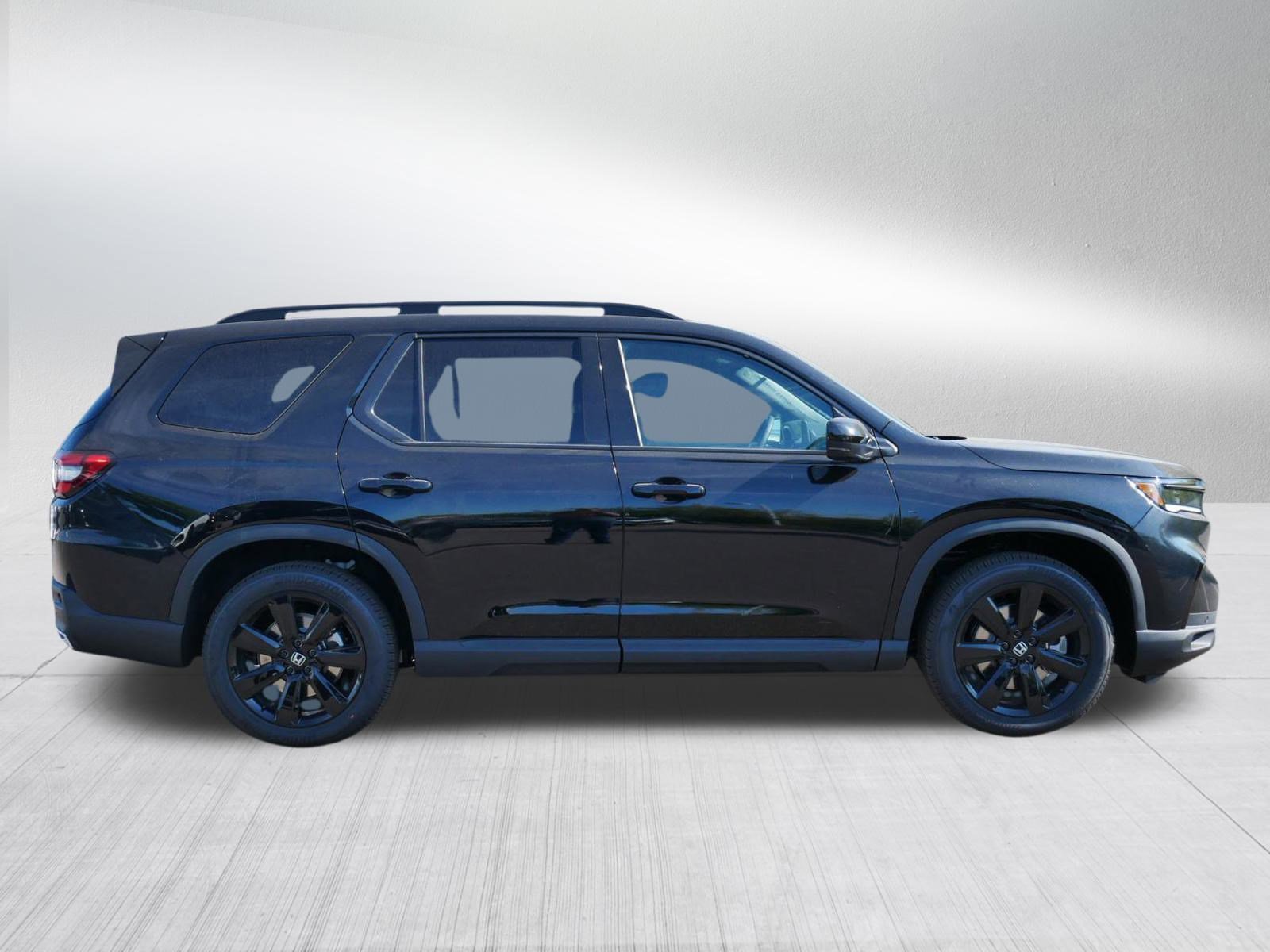 2025 Honda Pilot Black Edition photo 7
