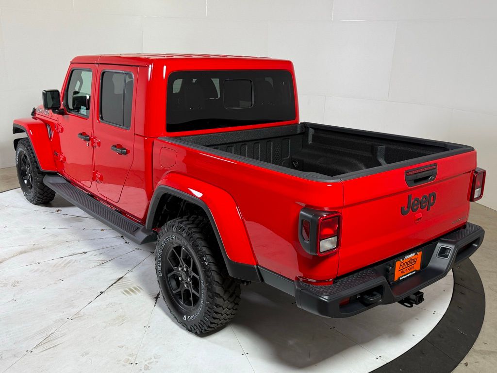 2025 Jeep Gladiator Sport photo 3