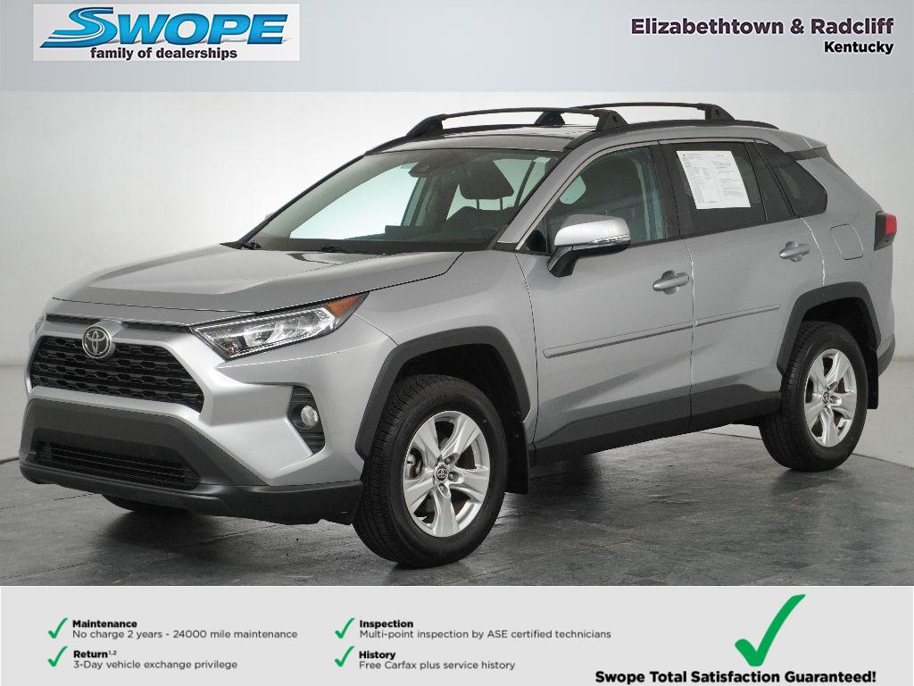 2021 Toyota RAV4 XLE photo 7