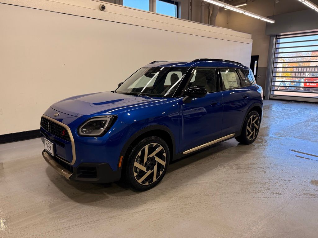 2025 MINI Countryman S's photo
