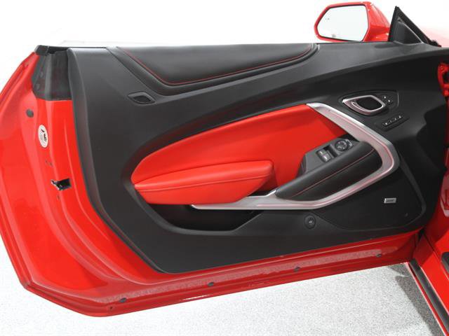 2018 Chevrolet Camaro 2SS photo 4