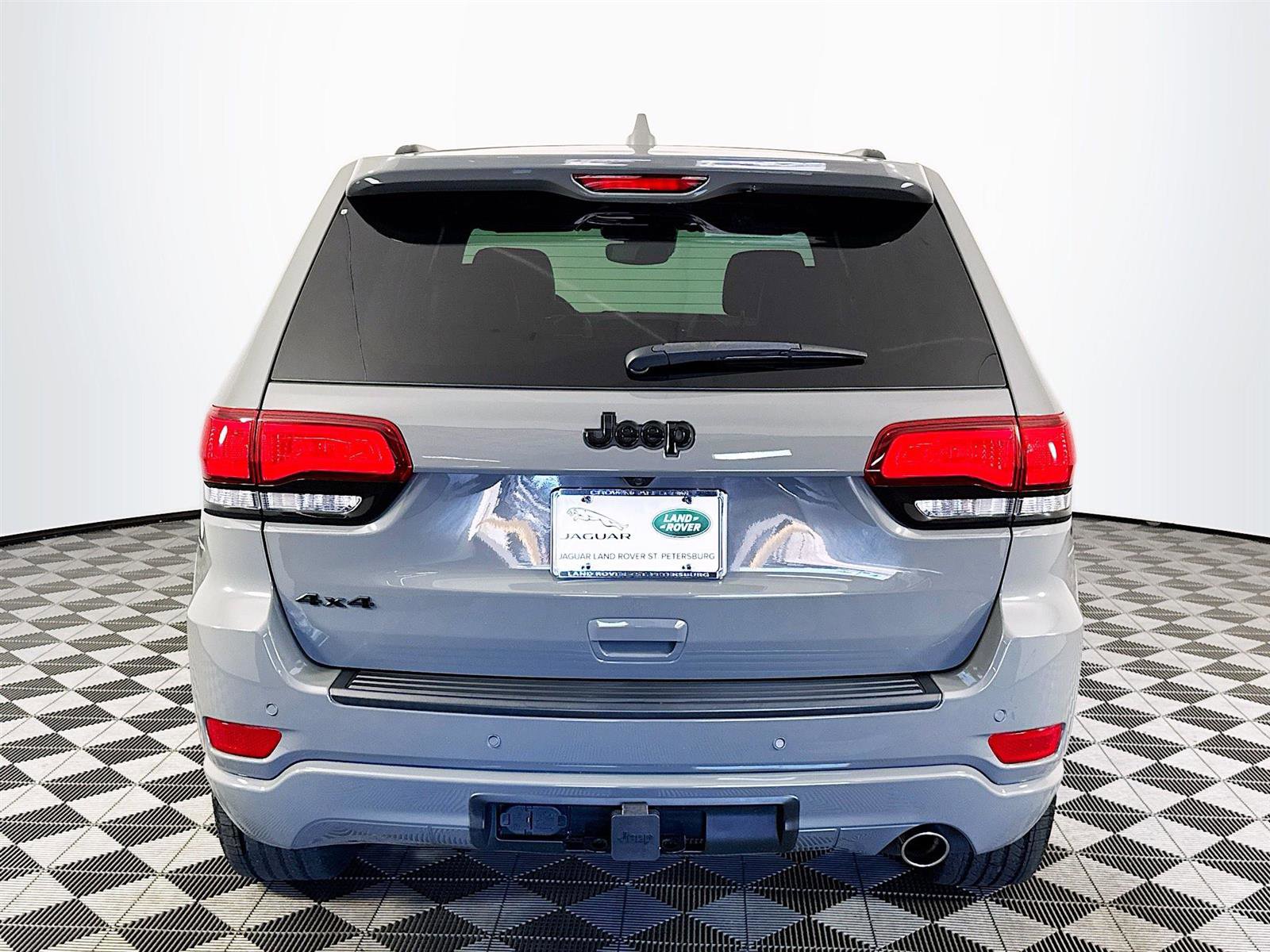 2020 Jeep Grand Cherokee Altitude photo 6