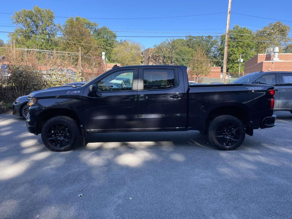 2024 Chevrolet Silverado 1500 LT Trail Boss photo 2
