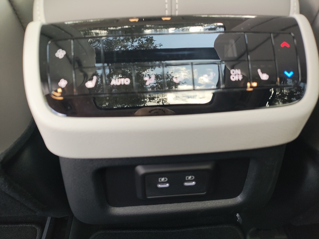 2026 Infiniti QX60 Luxe photo 21