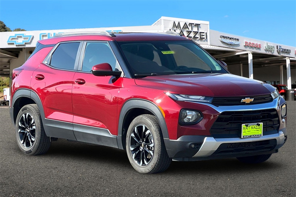 2023 Chevrolet Trailblazer LT photo 2