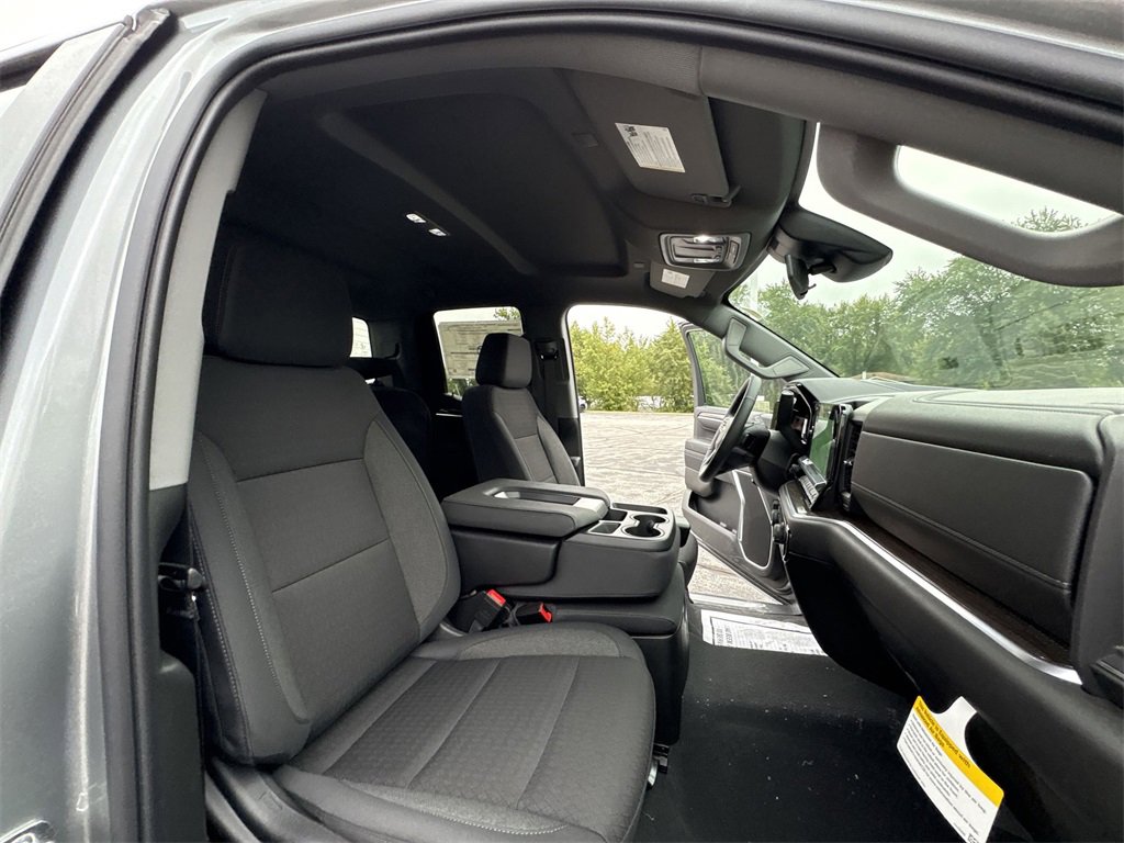 2026 Chevrolet Silverado 1500 LT photo 24