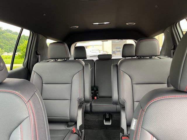2026 Chevrolet Traverse Z71 photo 29
