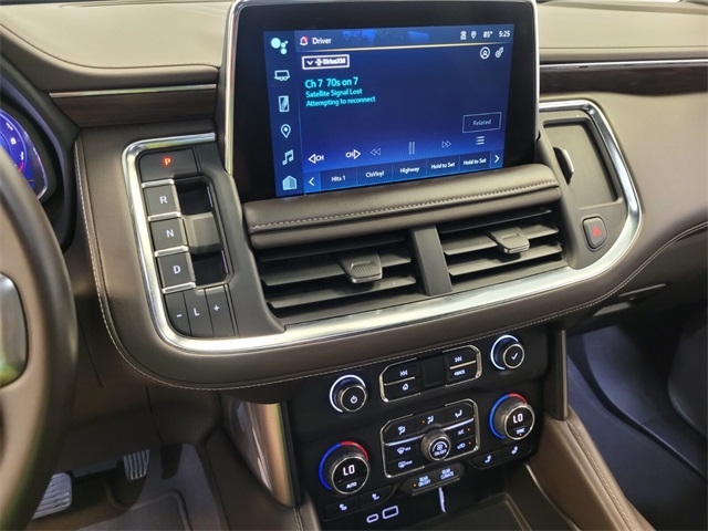 2023 Chevrolet Suburban LT photo 17