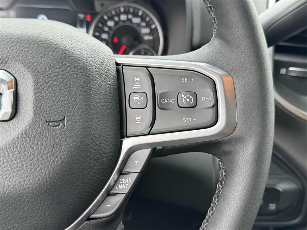 2025 Ram 2500 Big Horn photo 21