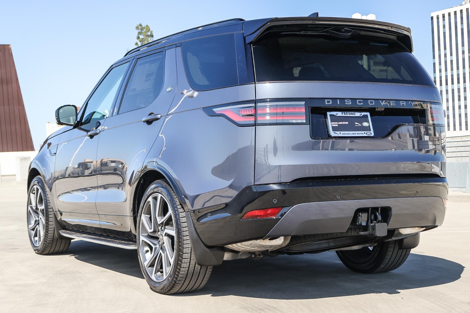 2025 Land Rover Discovery SE photo 6