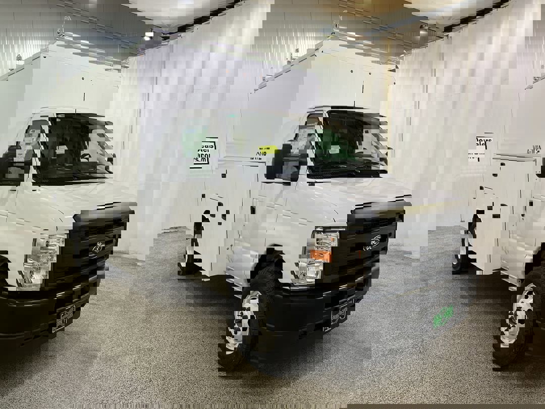2026 Ford E-Series Cutaway Base's photo