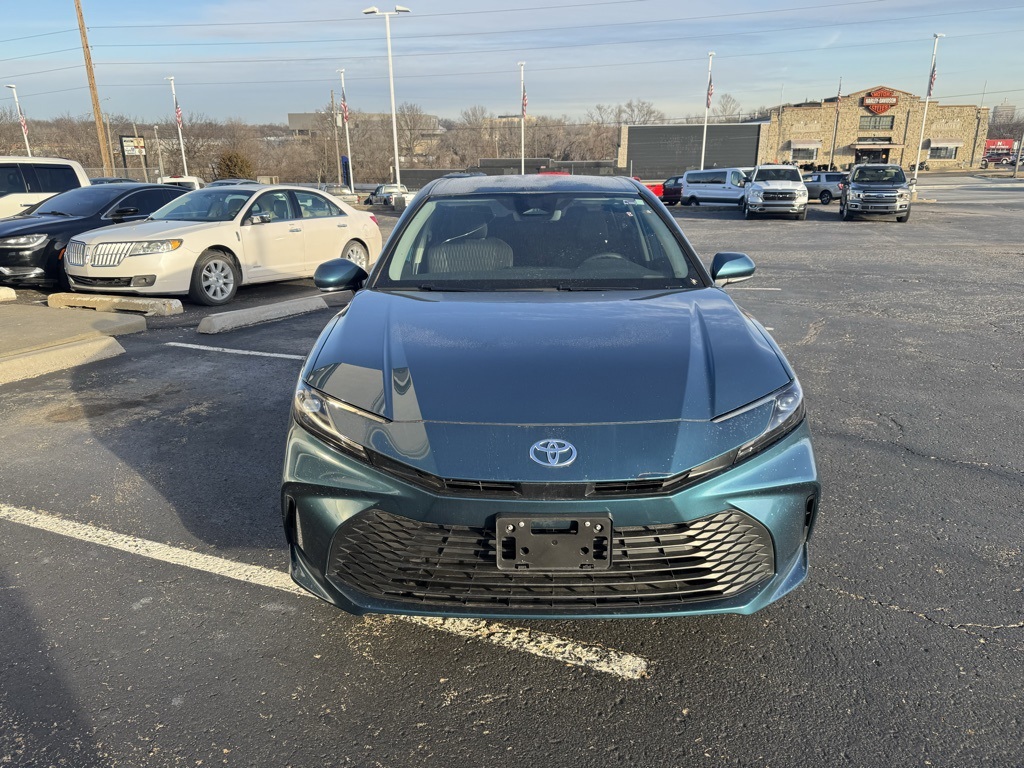 Used 2025 Toyota Camry LE with VIN 4T1DAACK4SU578157 for sale in Kansas City