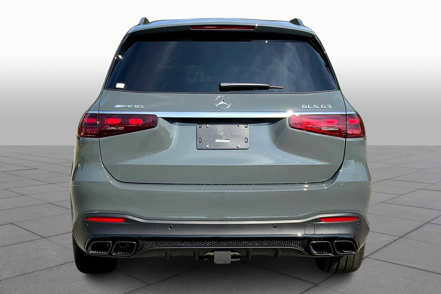 2025 Mercedes Benz GLS AMG 63 photo 4