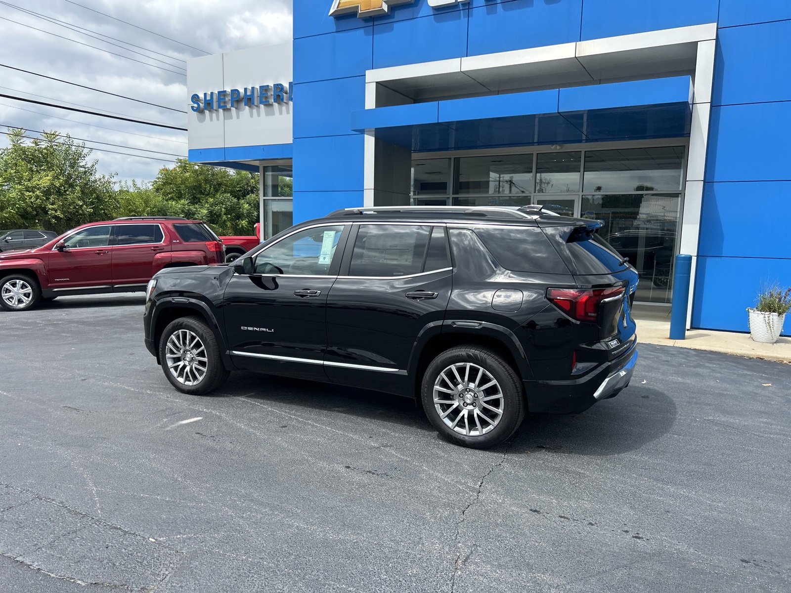 2026 Gmc Terrain Denali photo 4