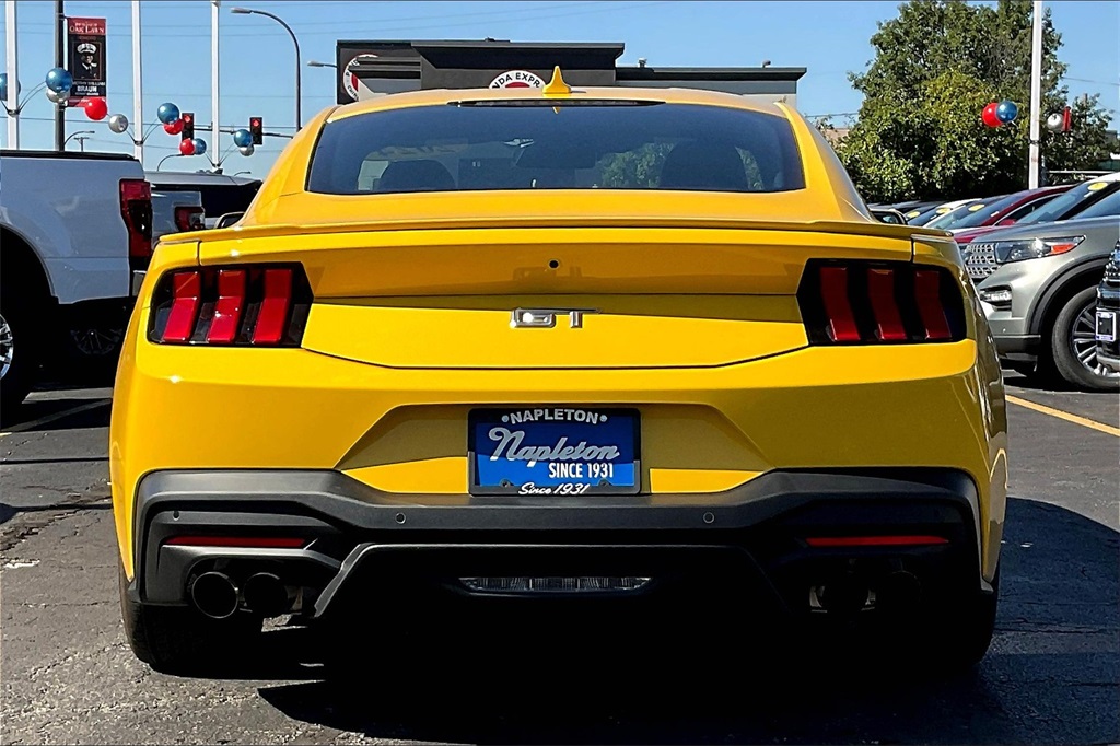 2024 FORD MUSTANG - Image 2